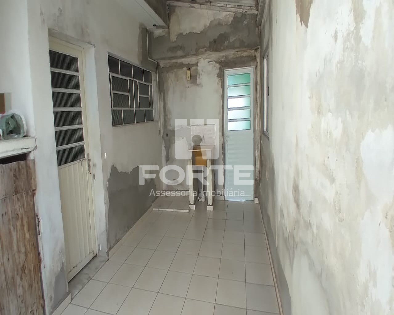 Casa à venda com 2 quartos, 400m² - Foto 3