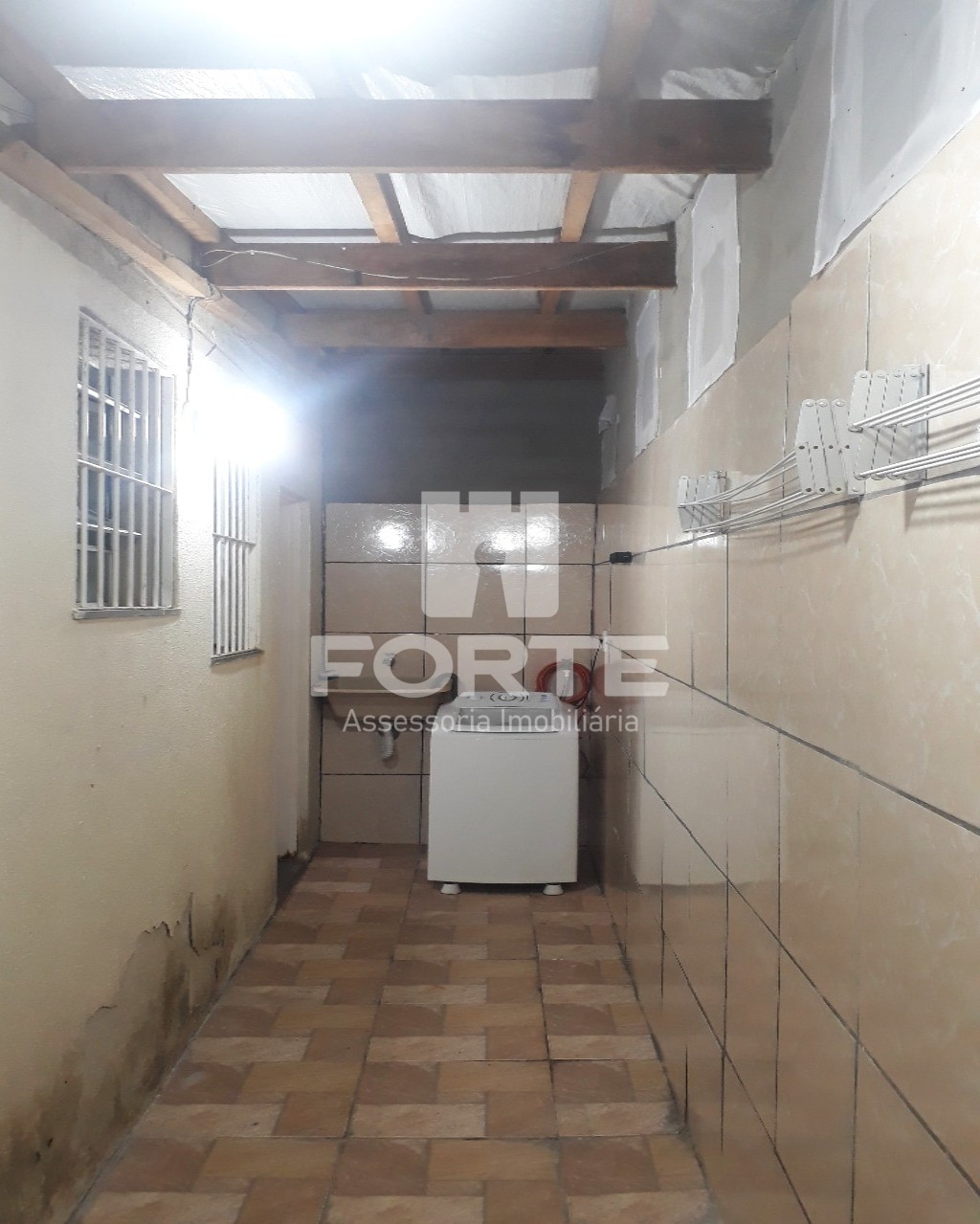 Apartamento à venda com 2 quartos, 44m² - Foto 4