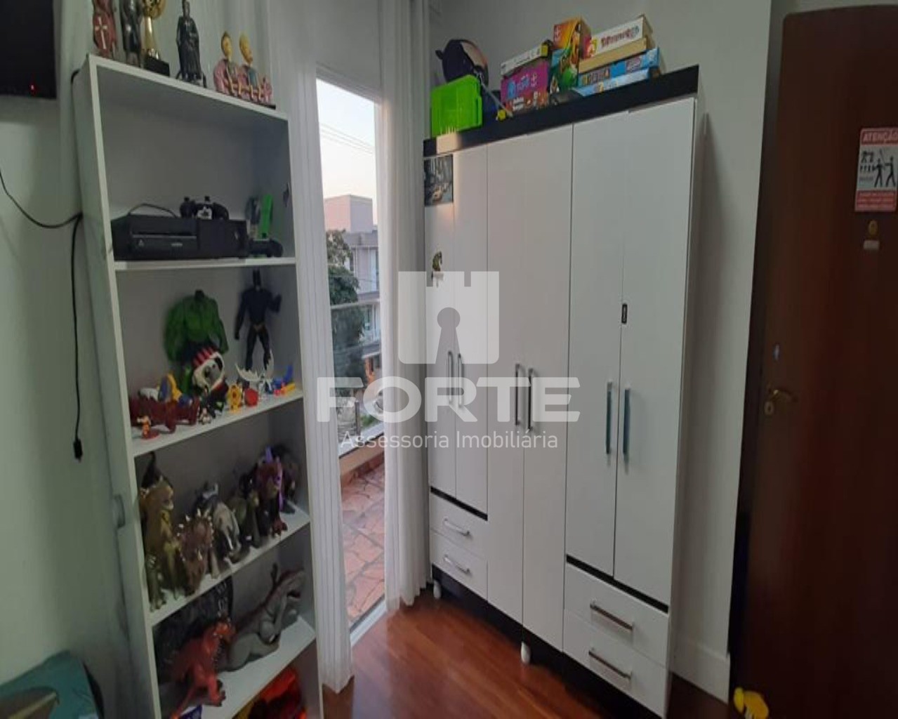 Casa à venda com 4 quartos, 290m² - Foto 15