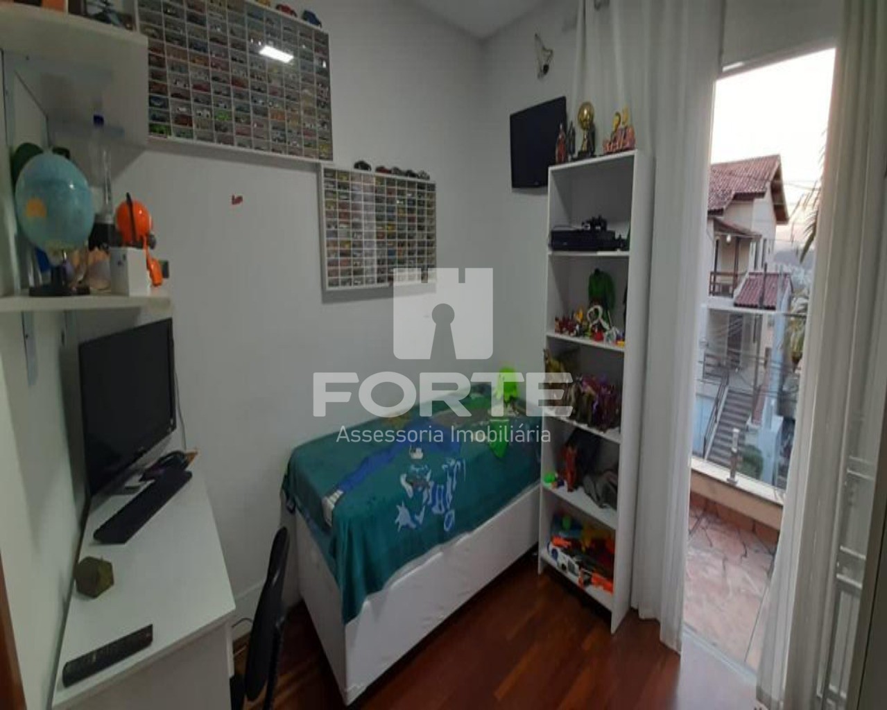 Casa à venda com 4 quartos, 290m² - Foto 16