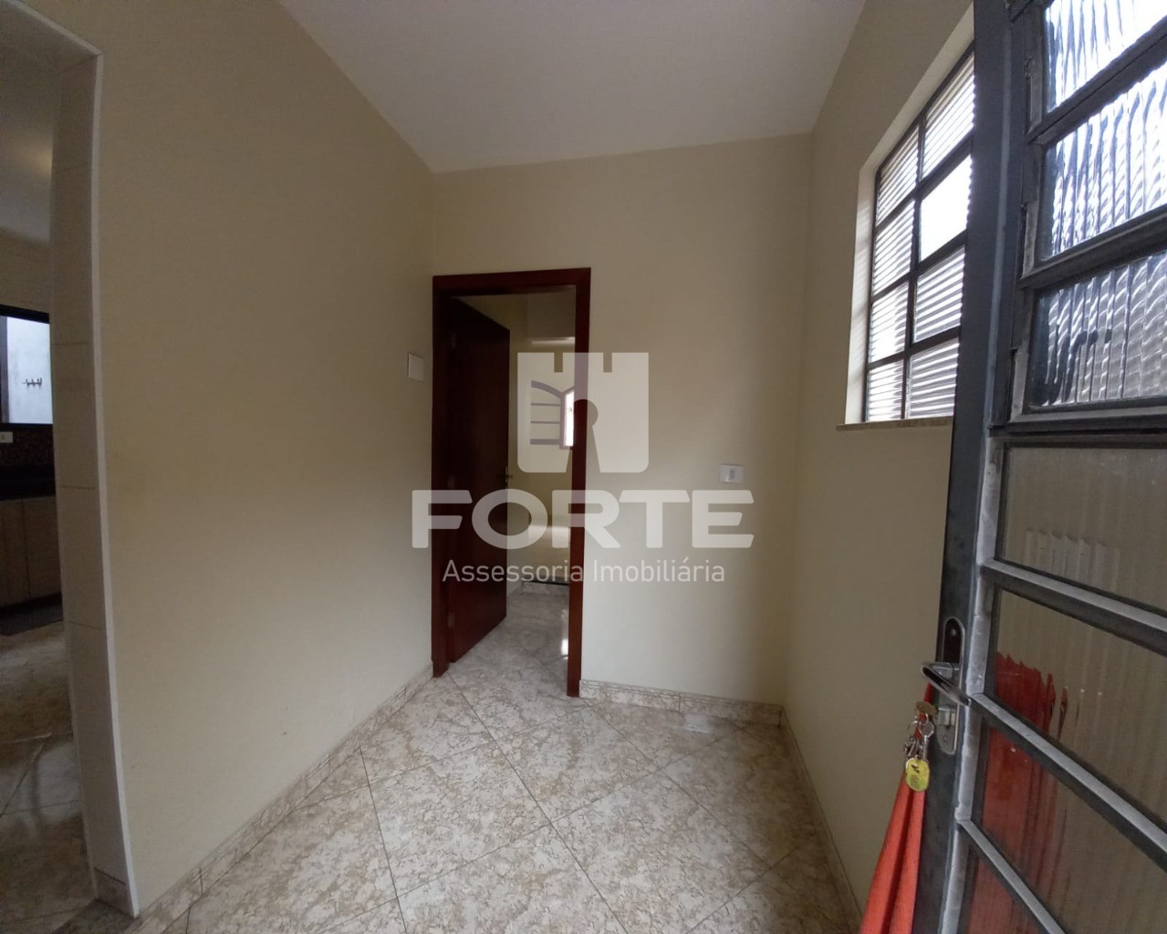 Casa à venda com 3 quartos, 300m² - Foto 9