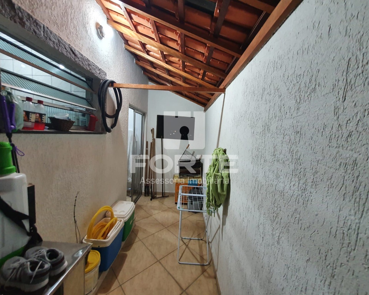 Casa à venda com 3 quartos, 156m² - Foto 14