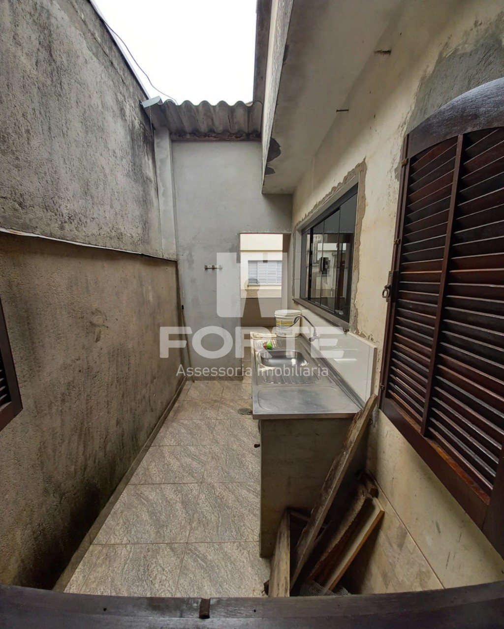 Casa à venda com 3 quartos, 300m² - Foto 15