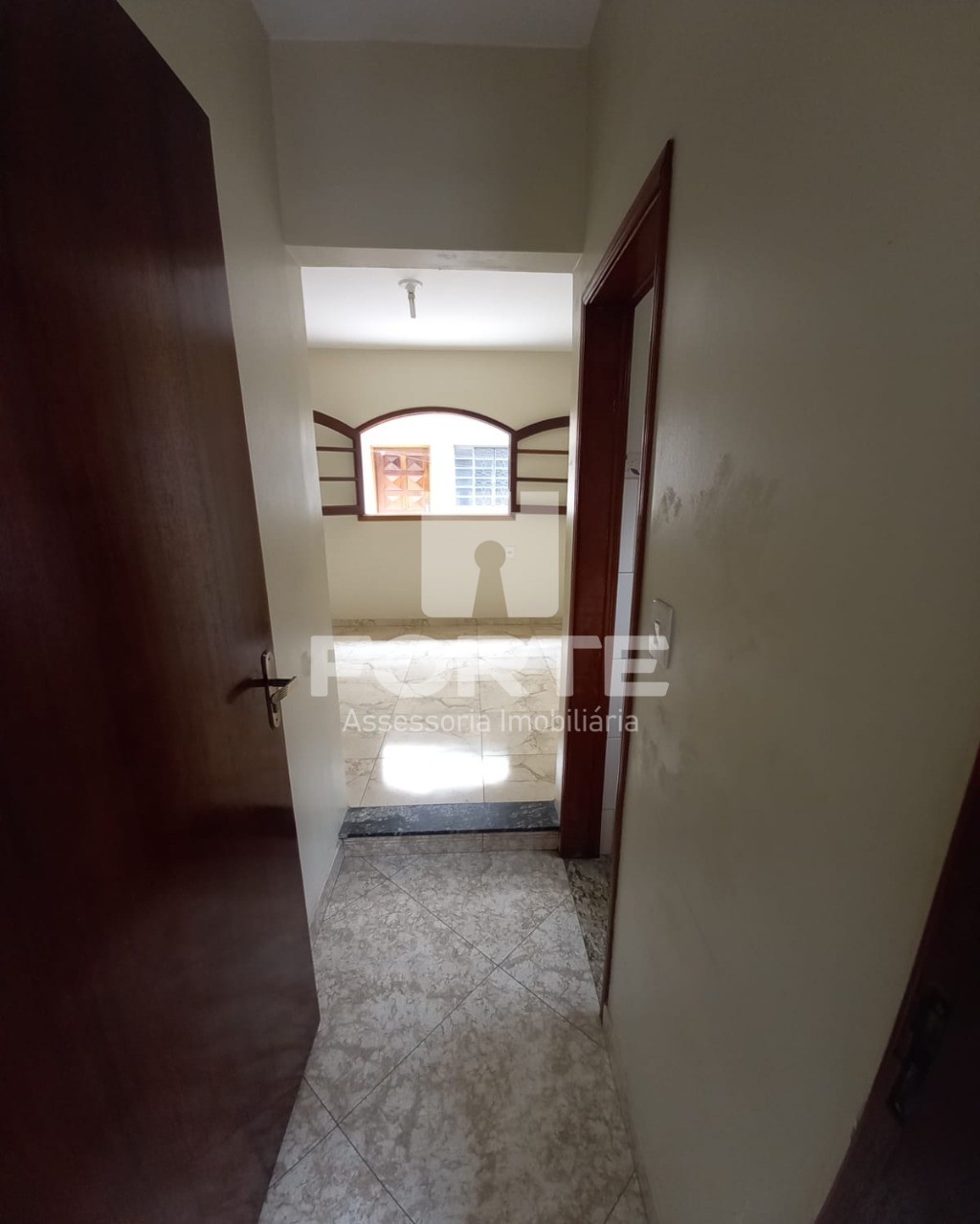 Casa à venda com 3 quartos, 300m² - Foto 28