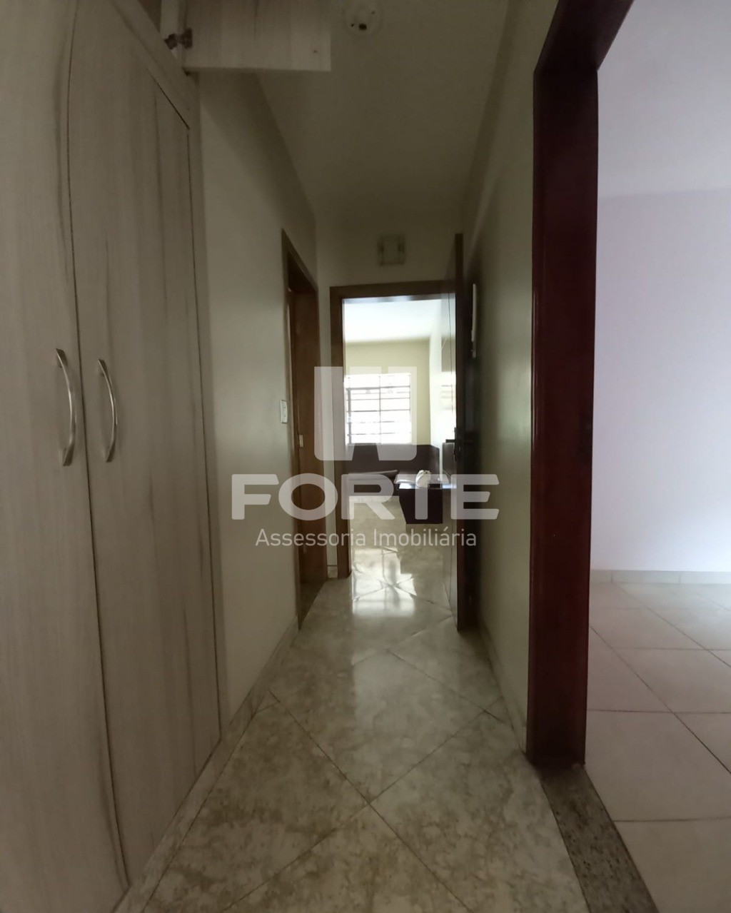 Casa à venda com 3 quartos, 300m² - Foto 17