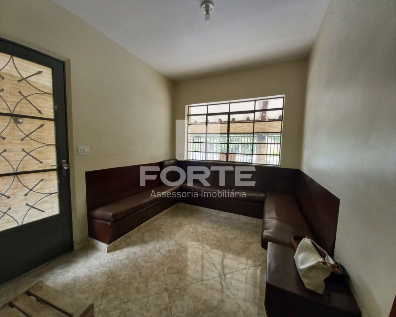 Casa à venda com 3 quartos, 300m² - Foto 23