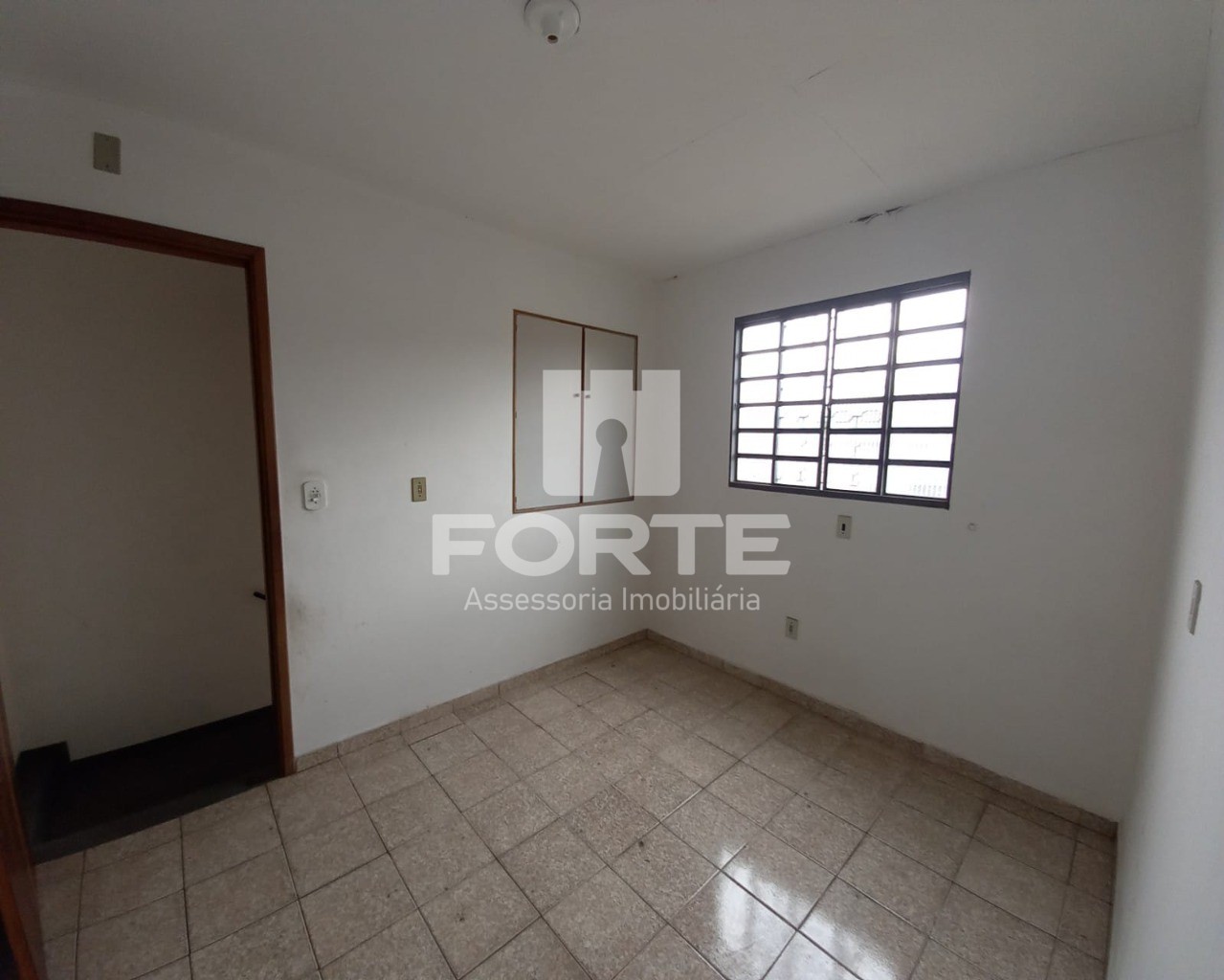 Casa à venda com 3 quartos, 300m² - Foto 10