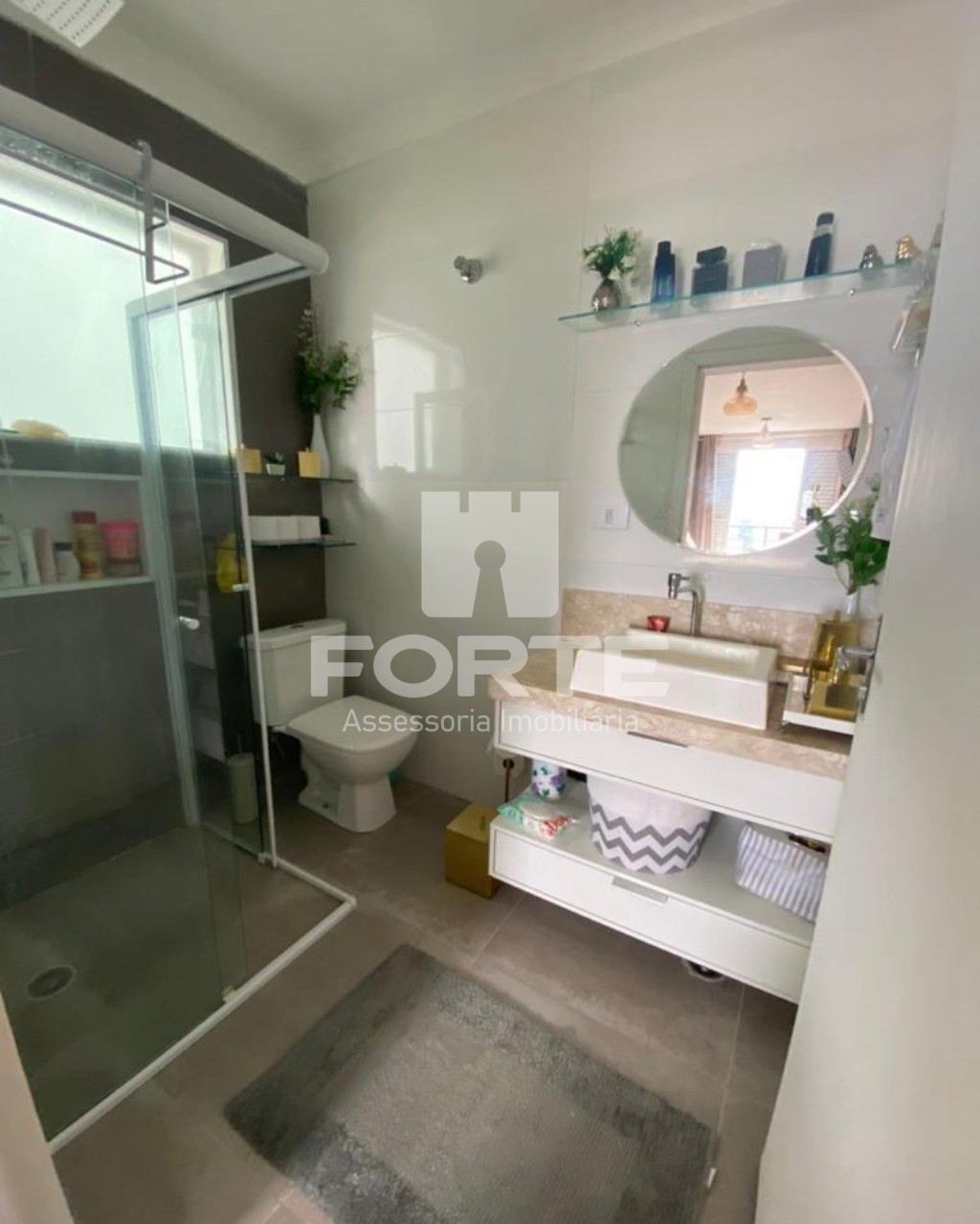 Casa à venda com 4 quartos, 210m² - Foto 10