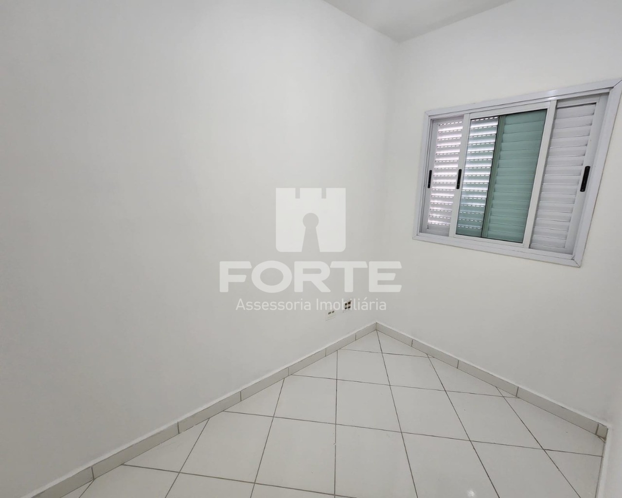 Casa para alugar com 3 quartos, 85m² - Foto 7