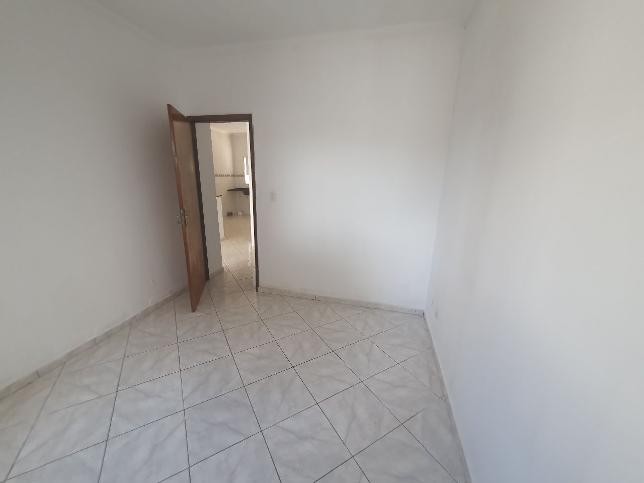 Casa à venda com 2 quartos, 70m² - Foto 13