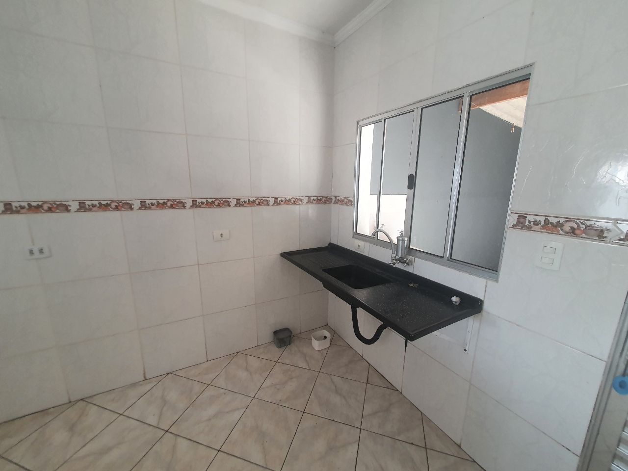 Casa à venda com 2 quartos, 70m² - Foto 15