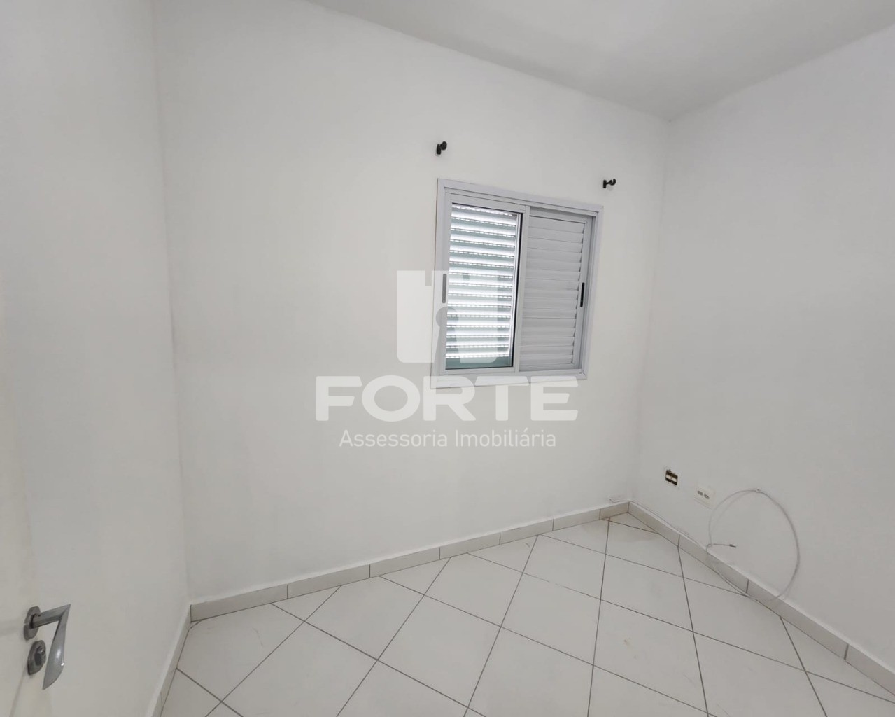 Casa para alugar com 3 quartos, 85m² - Foto 9