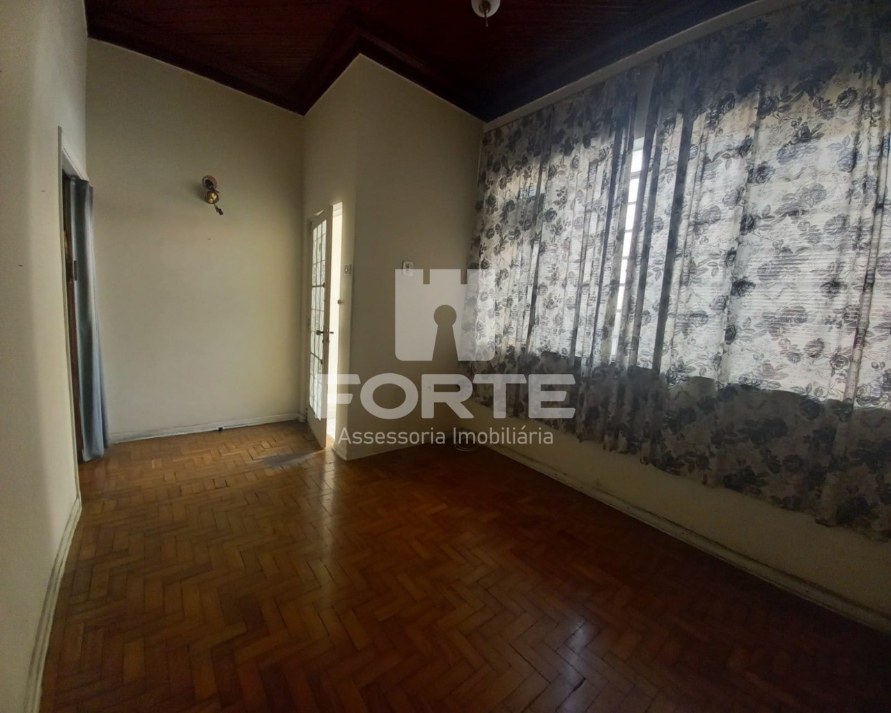 Prédio Inteiro à venda e aluguel com 3 quartos, 158m² - Foto 1