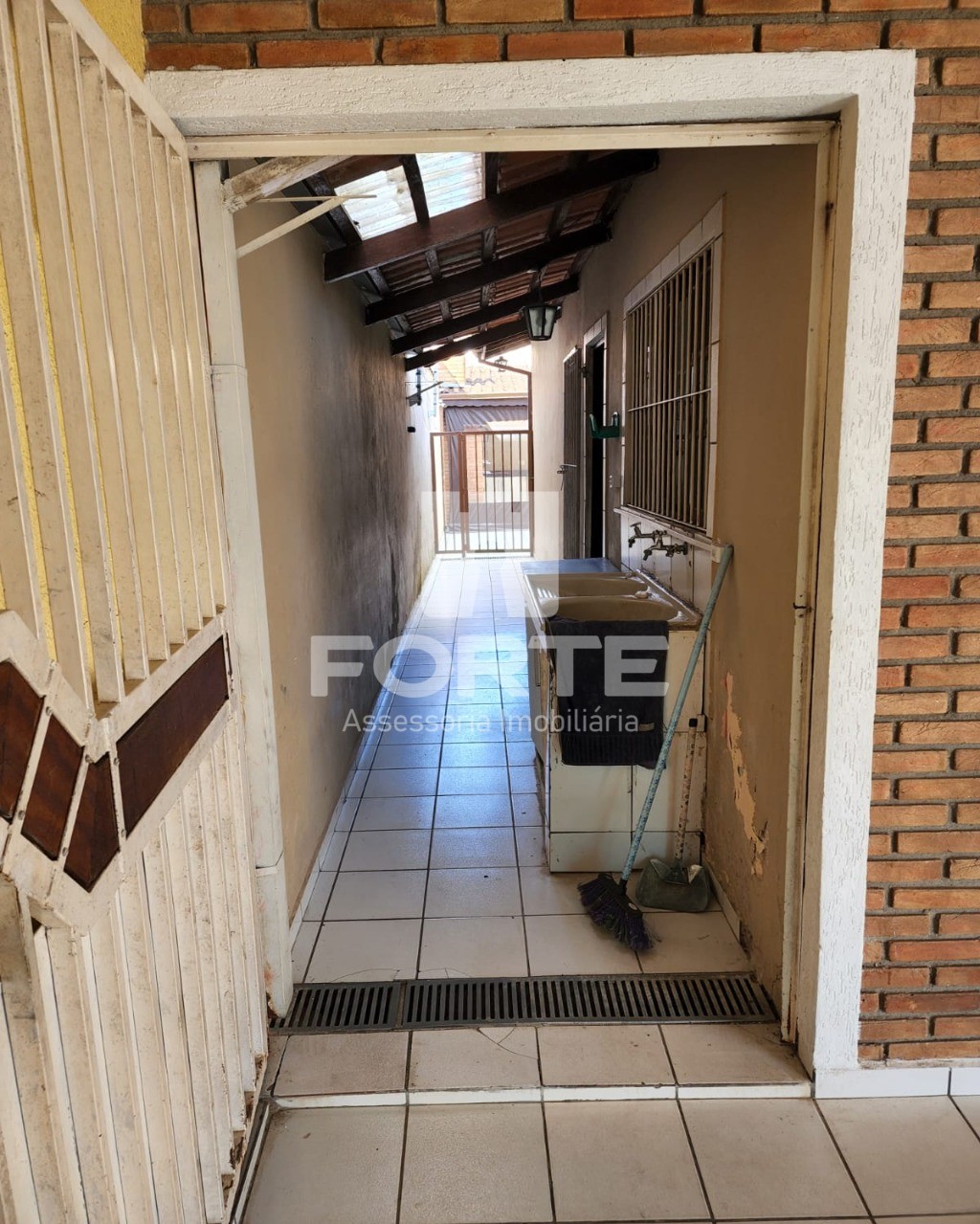 Casa à venda com 2 quartos, 150m² - Foto 40