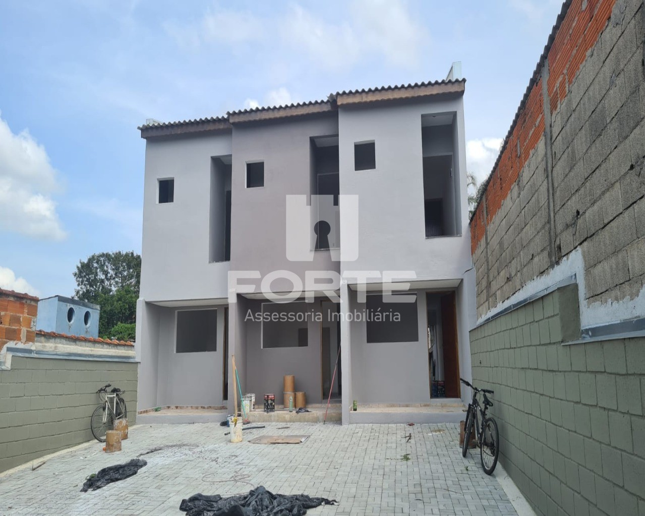 Casa à venda com 2 quartos, 75m² - Foto 8