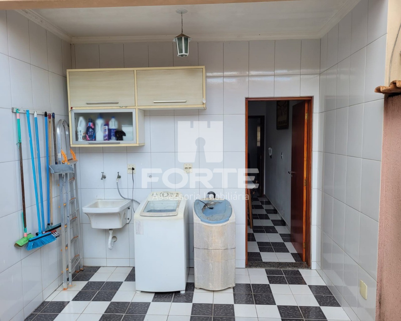 Casa à venda com 3 quartos, 191m² - Foto 26