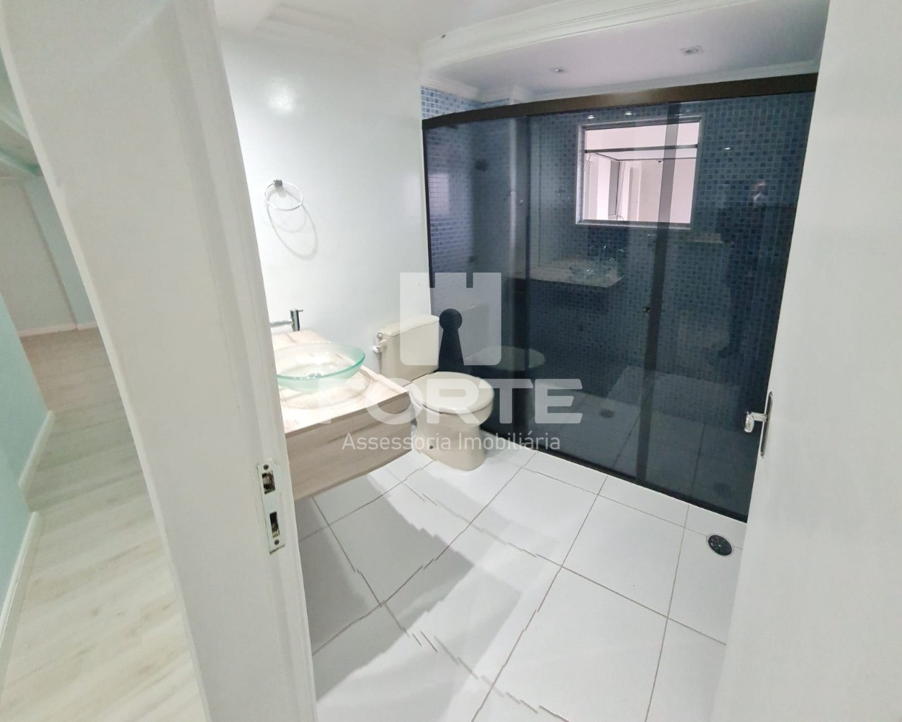 Apartamento à venda com 3 quartos, 150m² - Foto 8