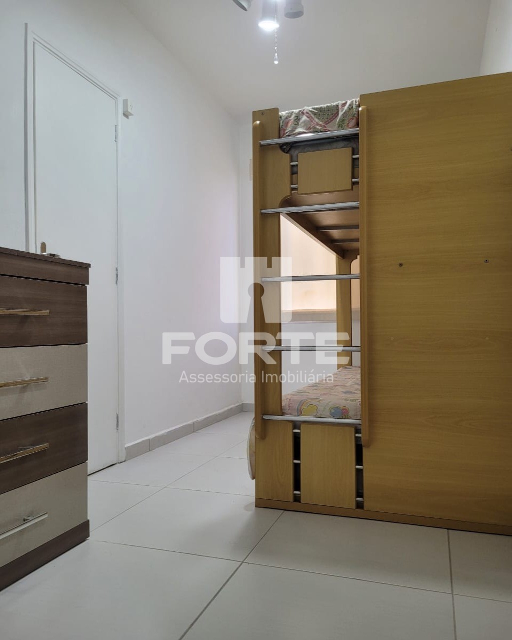 Apartamento à venda com 3 quartos, 135m² - Foto 8