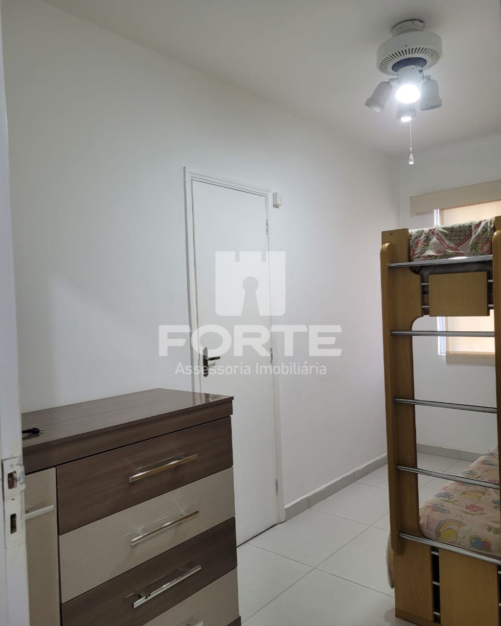 Apartamento à venda com 3 quartos, 135m² - Foto 7