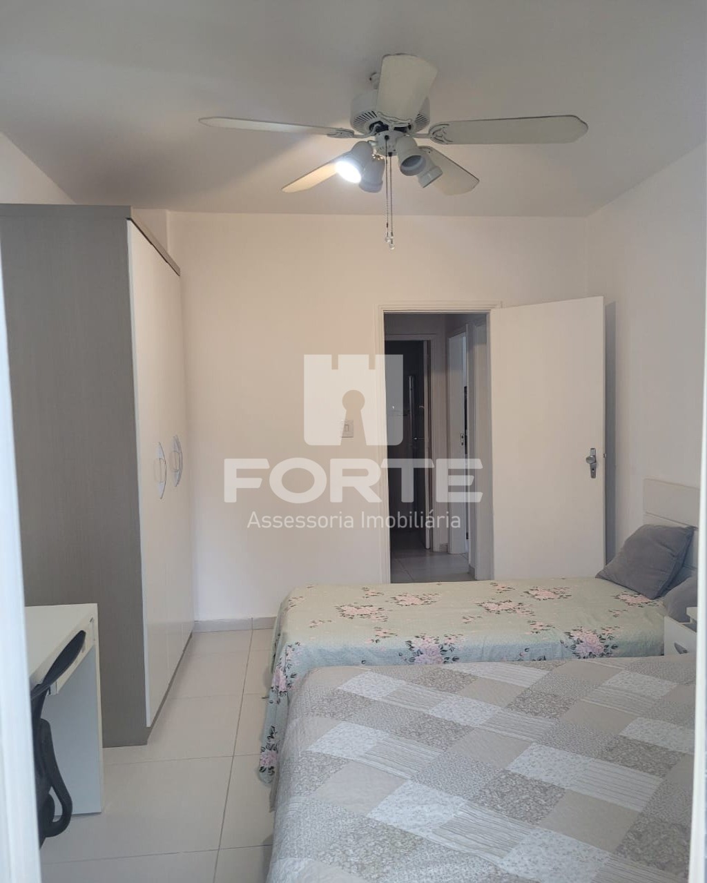 Apartamento à venda com 3 quartos, 135m² - Foto 9