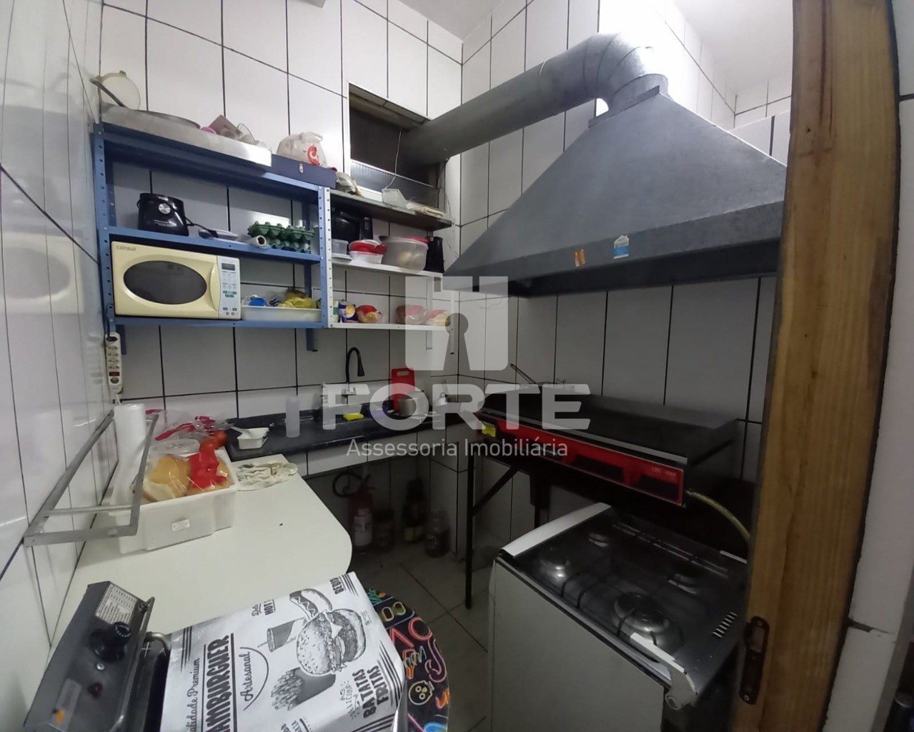 Loja-Salão para alugar, 61m² - Foto 2