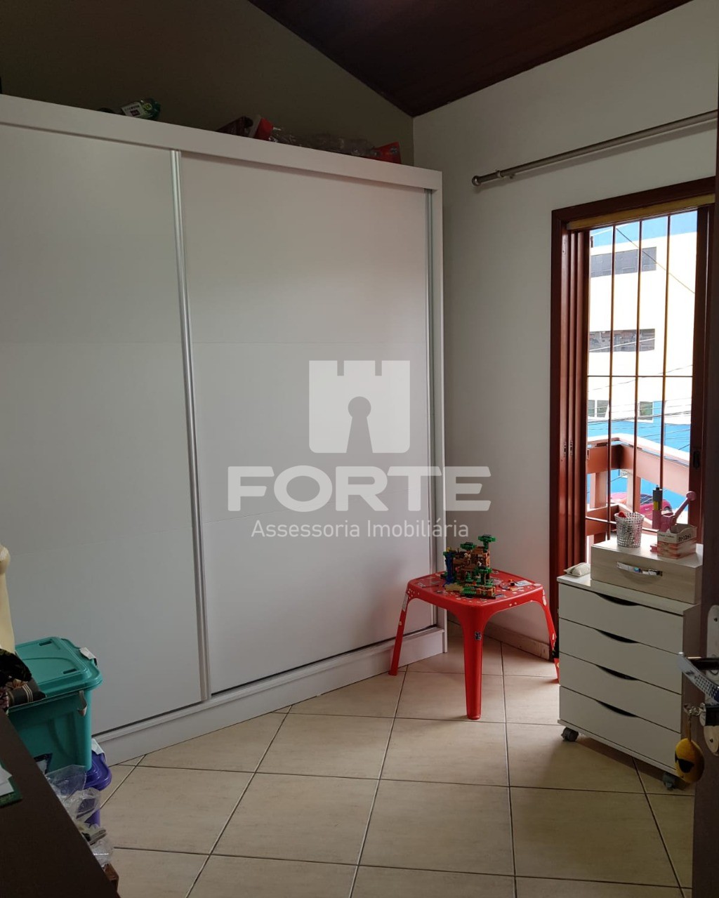 Casa à venda com 3 quartos, 150m² - Foto 8