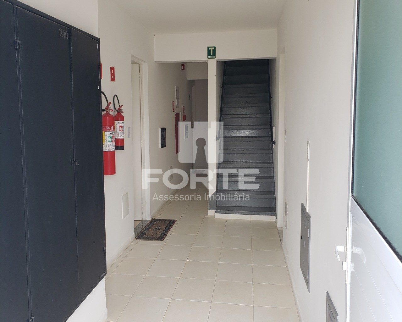 Apartamento à venda com 3 quartos, 50m² - Foto 7