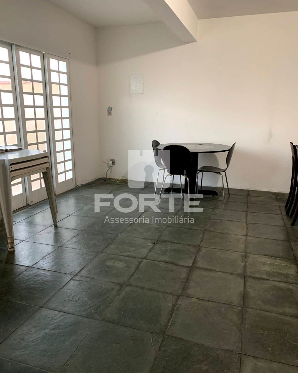 Casa à venda com 2 quartos, 250m² - Foto 15