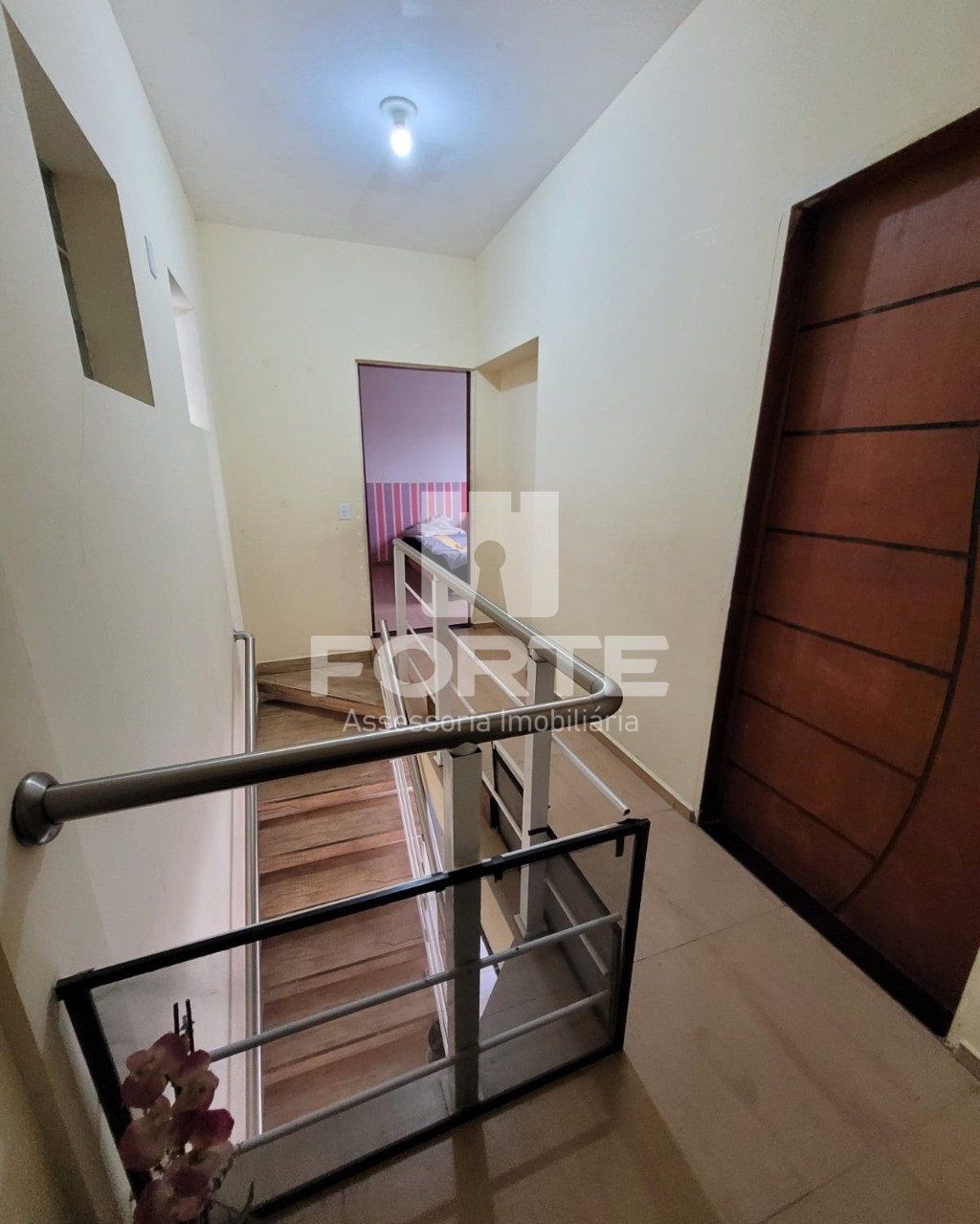 Casa à venda com 4 quartos, 220m² - Foto 5