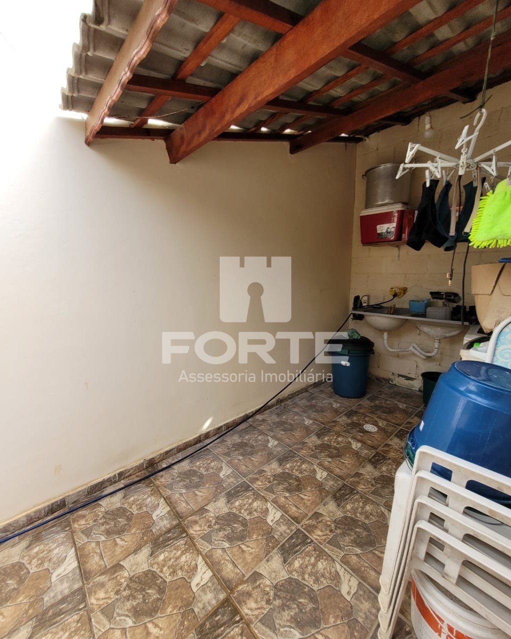 Casa à venda com 2 quartos, 250m² - Foto 40