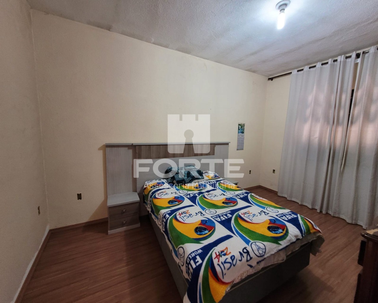 Casa à venda com 3 quartos, 375m² - Foto 4