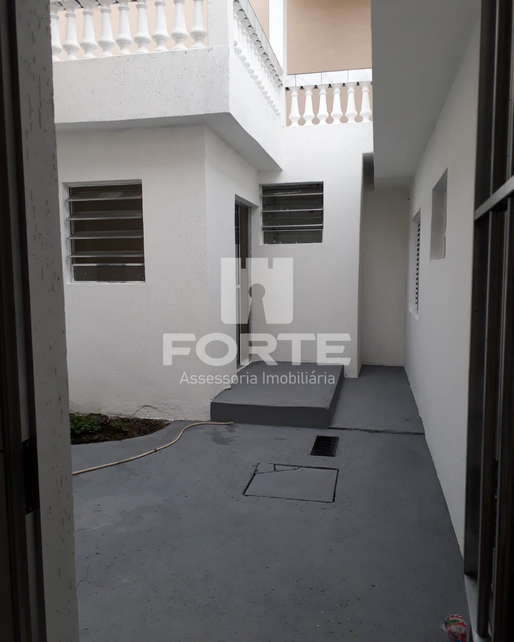 Casa à venda com 2 quartos, 150m² - Foto 12