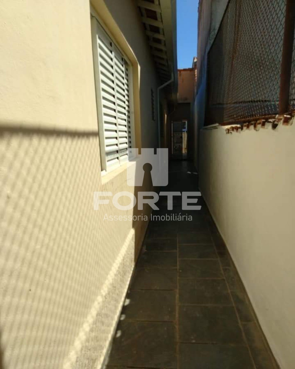 Casa à venda com 2 quartos, 250m² - Foto 16