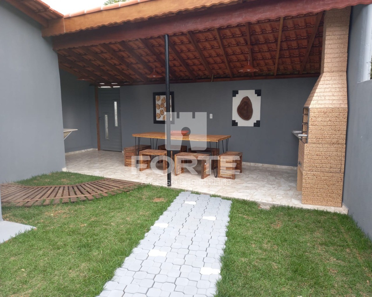 Chácara à venda com 3 quartos, 800m² - Foto 1