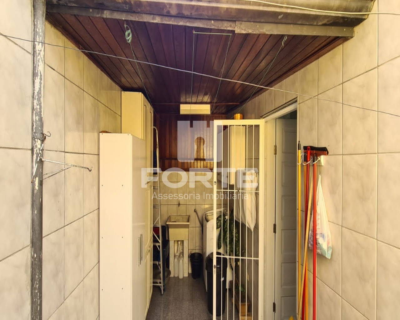 Casa à venda com 3 quartos, 155m² - Foto 9