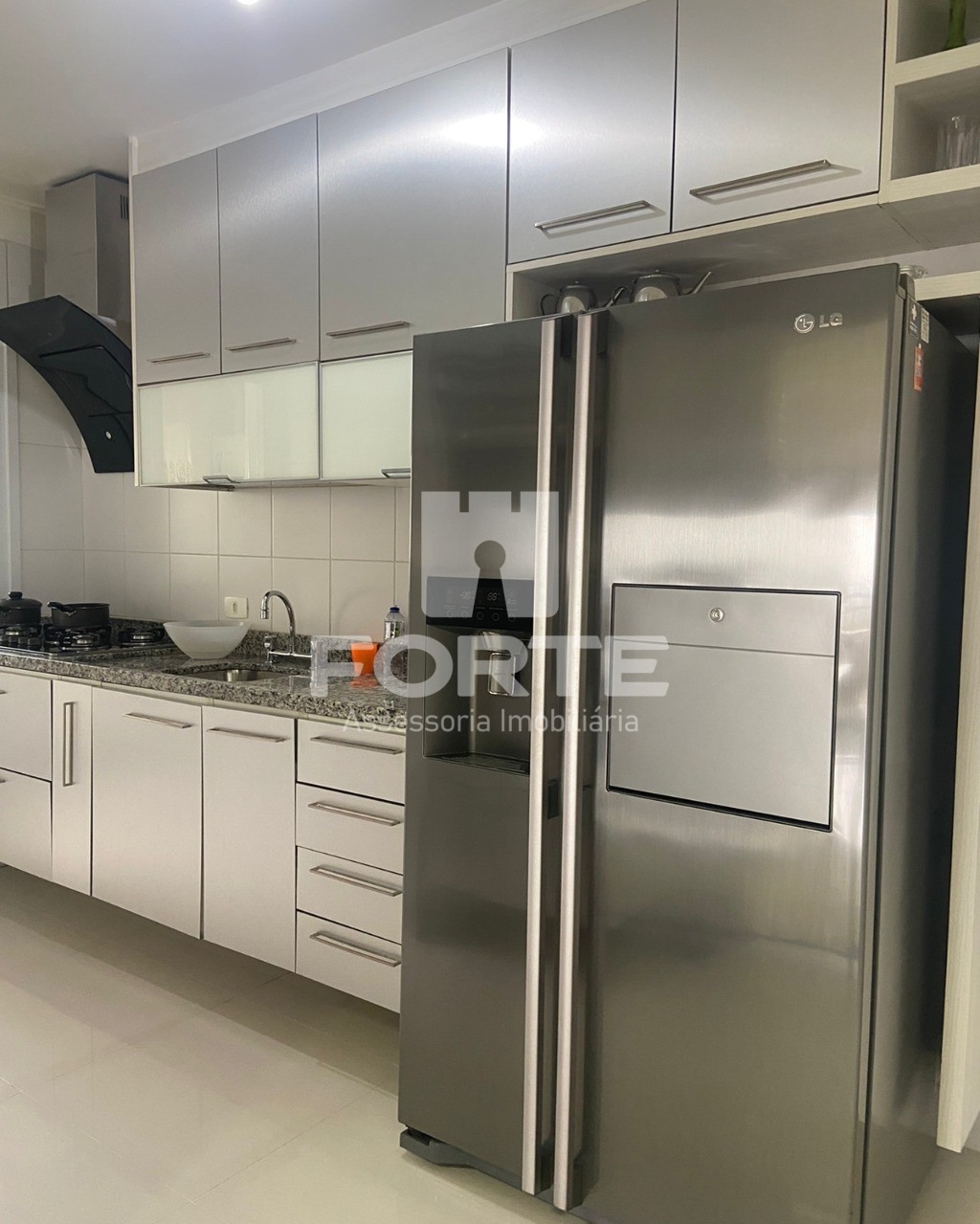 Apartamento à venda com 3 quartos, 128m² - Foto 12