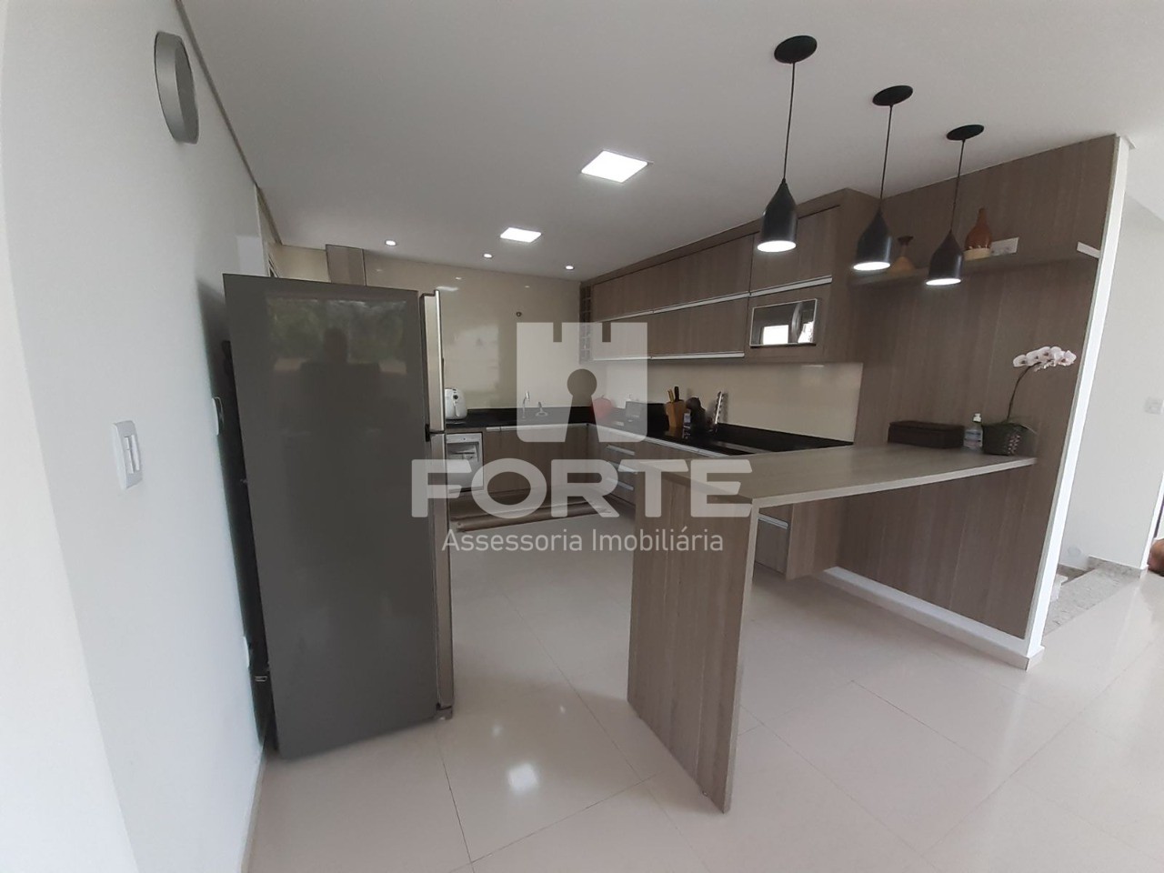 Casa à venda com 3 quartos, 290m² - Foto 11