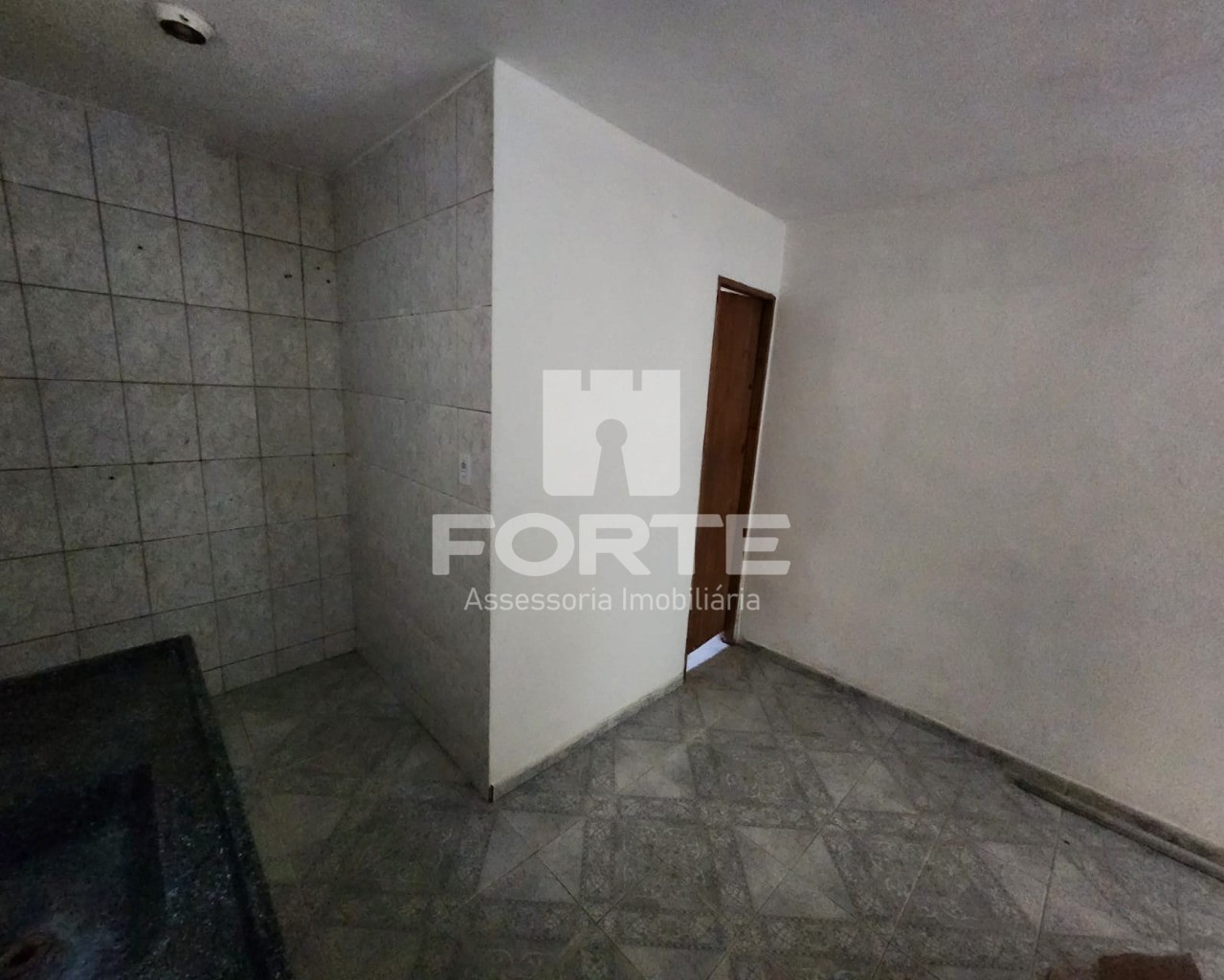 Casa para alugar com 2 quartos, 90m² - Foto 8