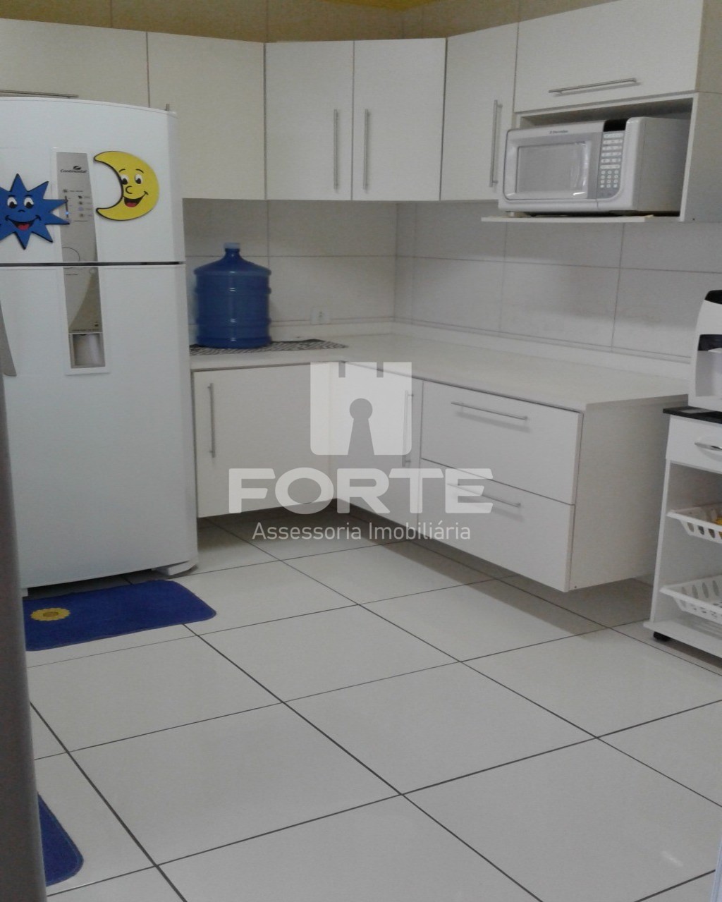 Apartamento à venda com 2 quartos, 82m² - Foto 2