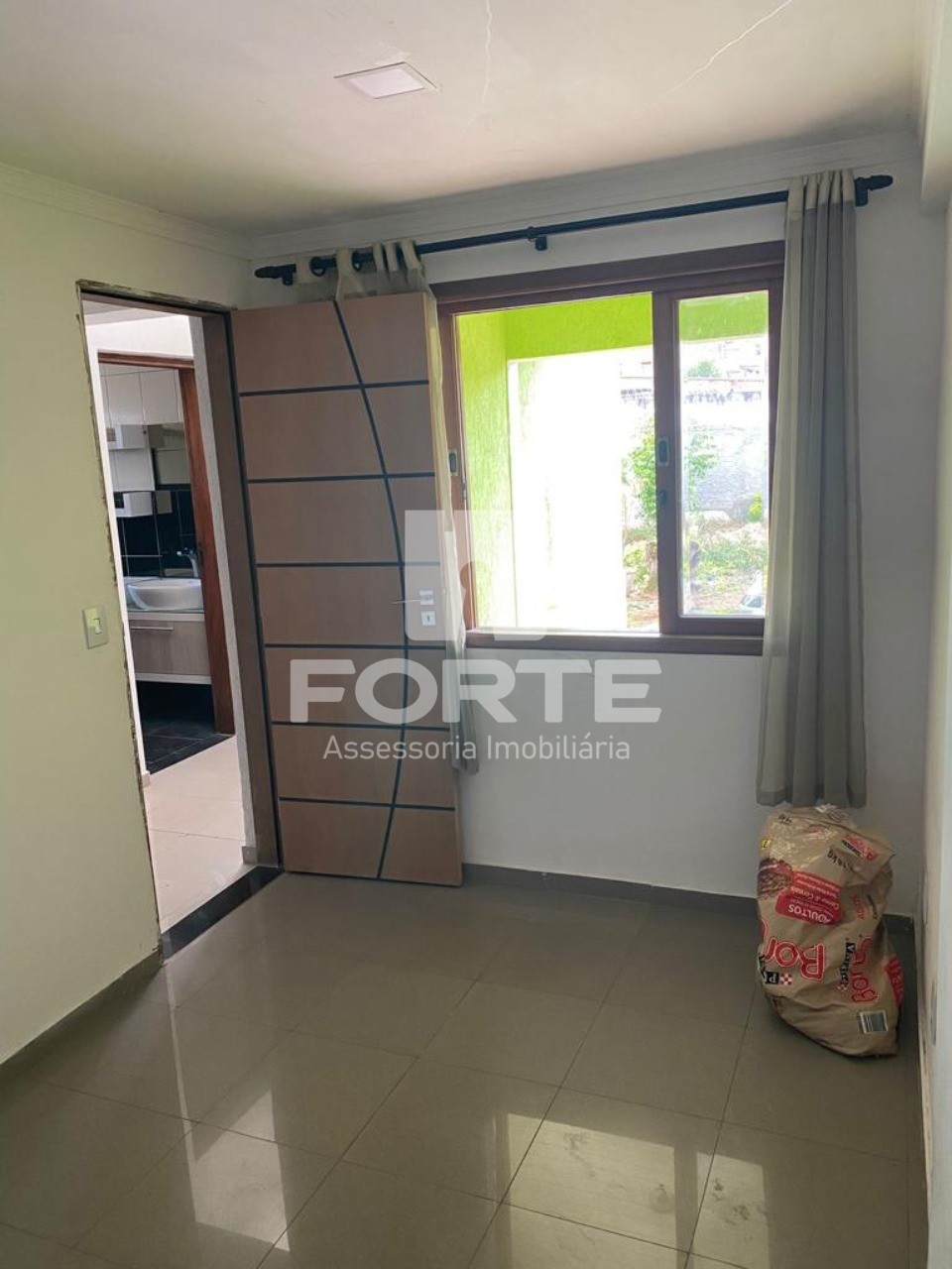 Casa à venda com 3 quartos, 252m² - Foto 3