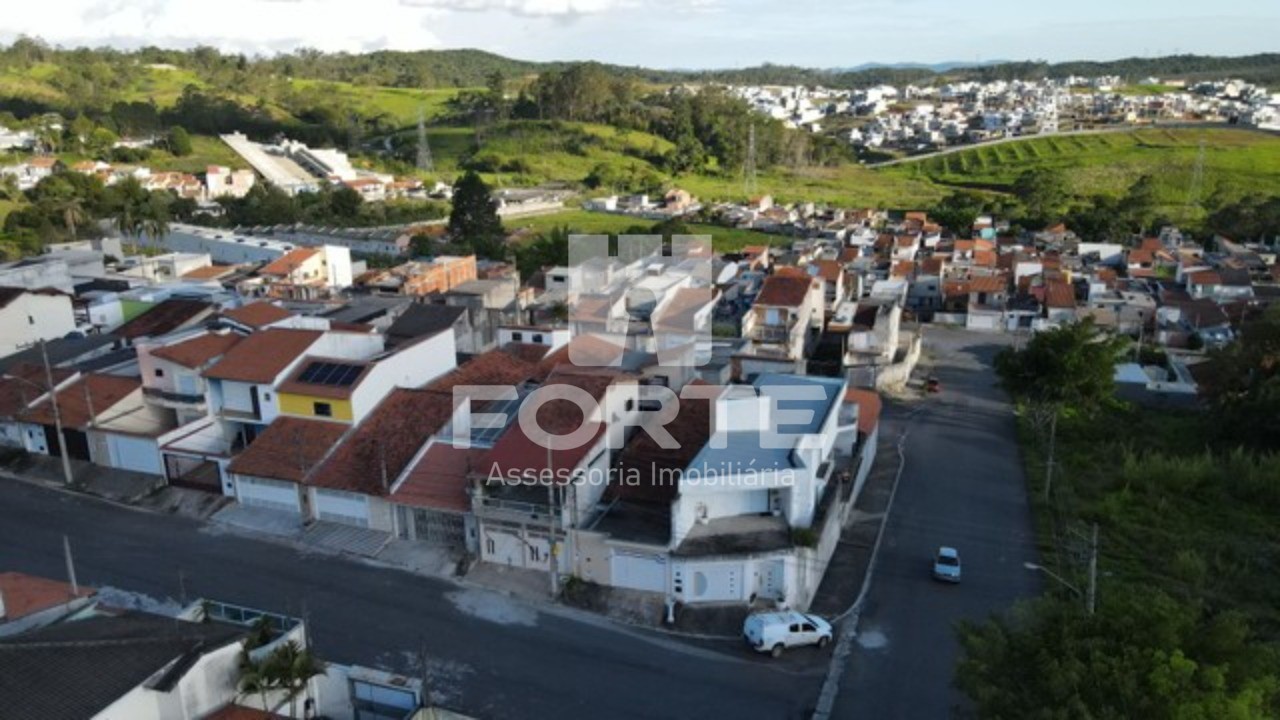 Casa à venda com 3 quartos, 210m² - Foto 10