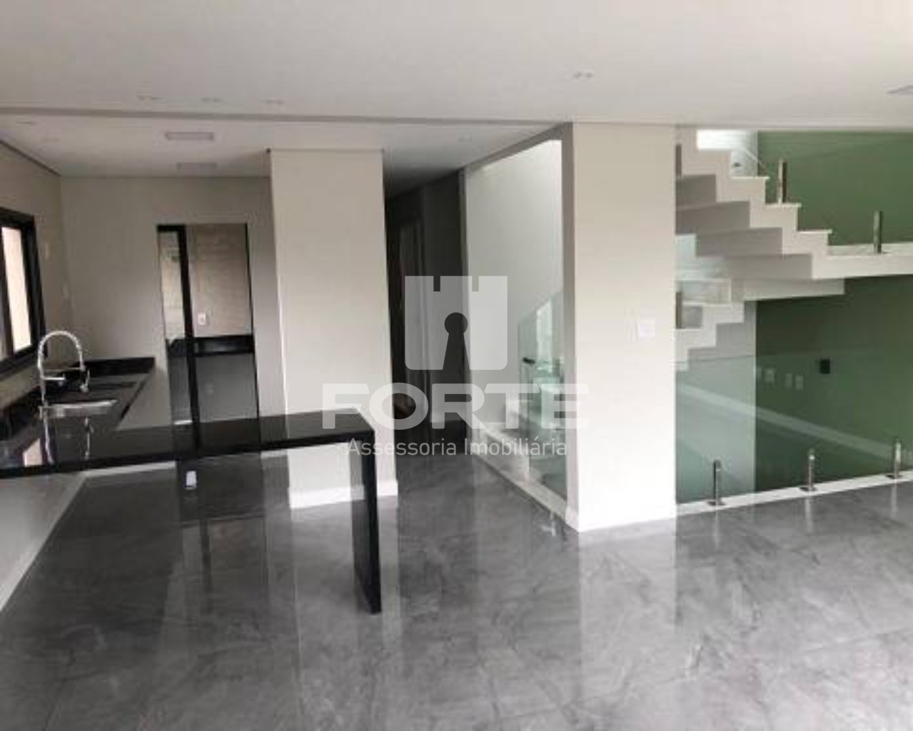 Casa à venda com 3 quartos, 222m² - Foto 9