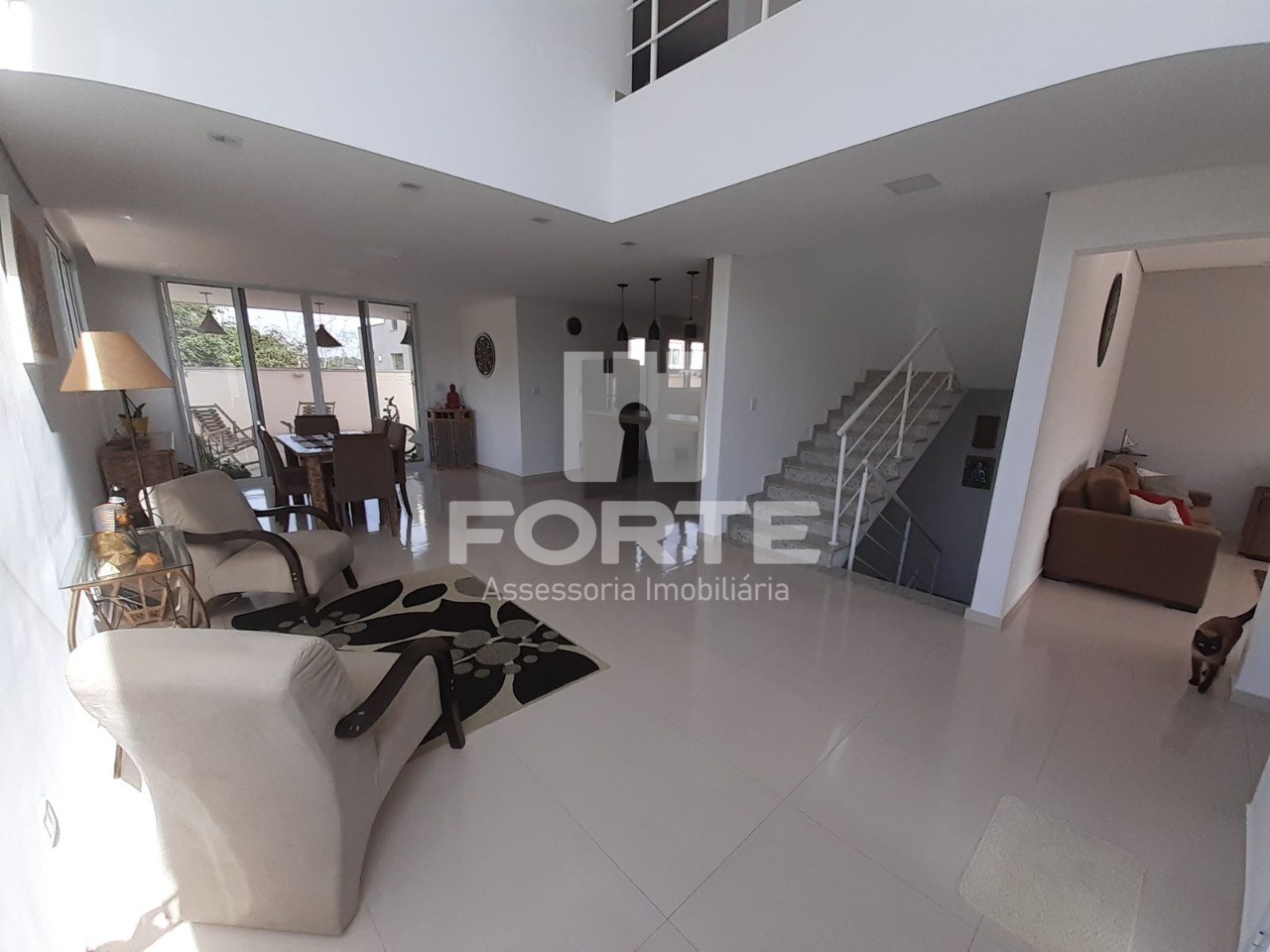 Casa à venda com 3 quartos, 290m² - Foto 7