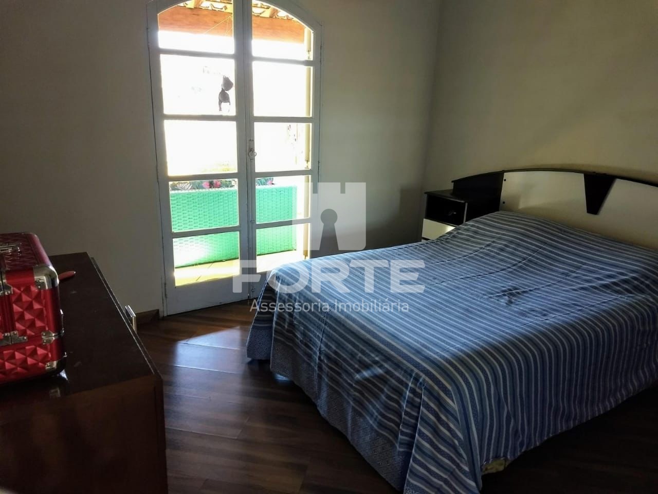 Casa à venda com 3 quartos, 150m² - Foto 14