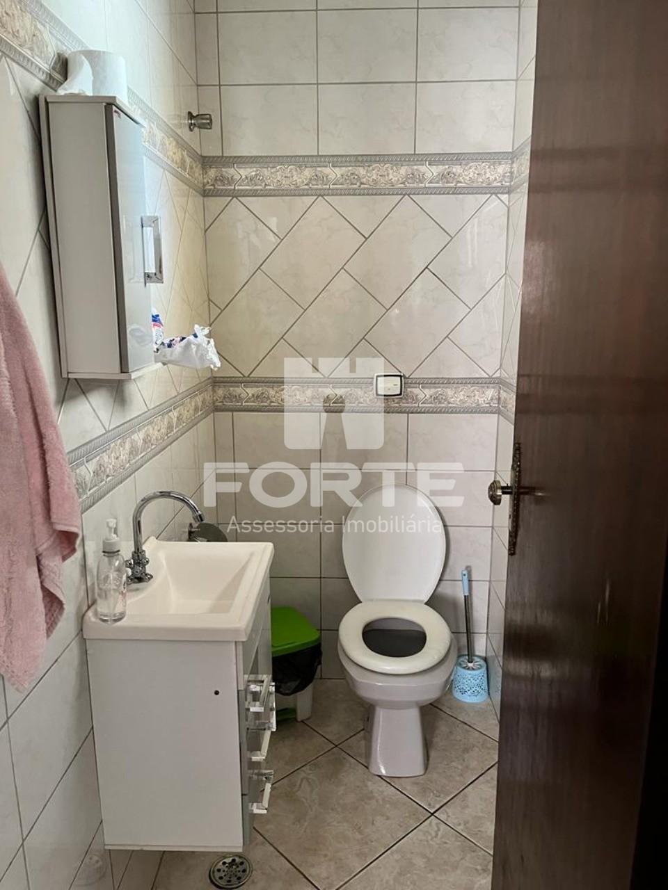 Casa à venda com 3 quartos, 200m² - Foto 8