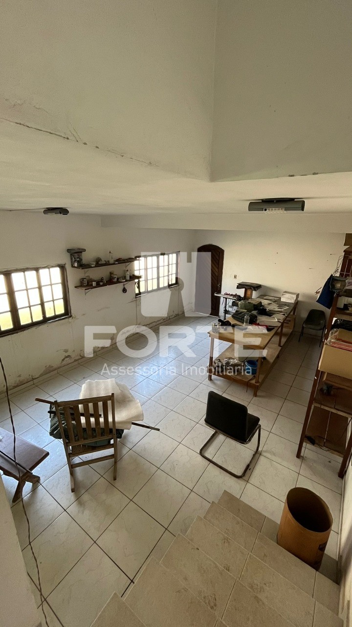 Casa à venda com 3 quartos, 200m² - Foto 22