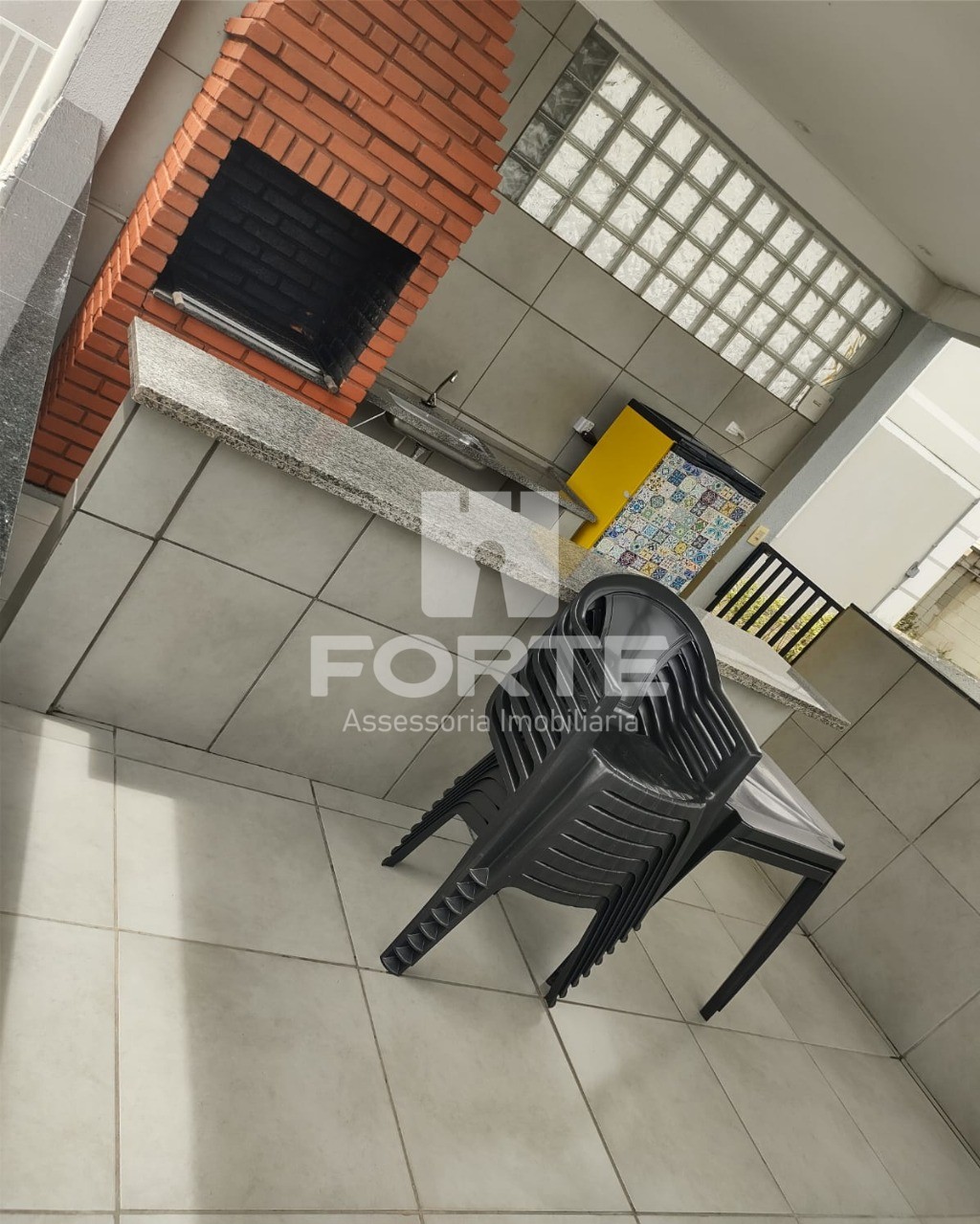 Apartamento à venda com 2 quartos, 67m² - Foto 5