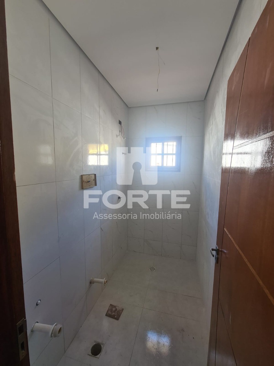 Casa à venda com 2 quartos, 70m² - Foto 9