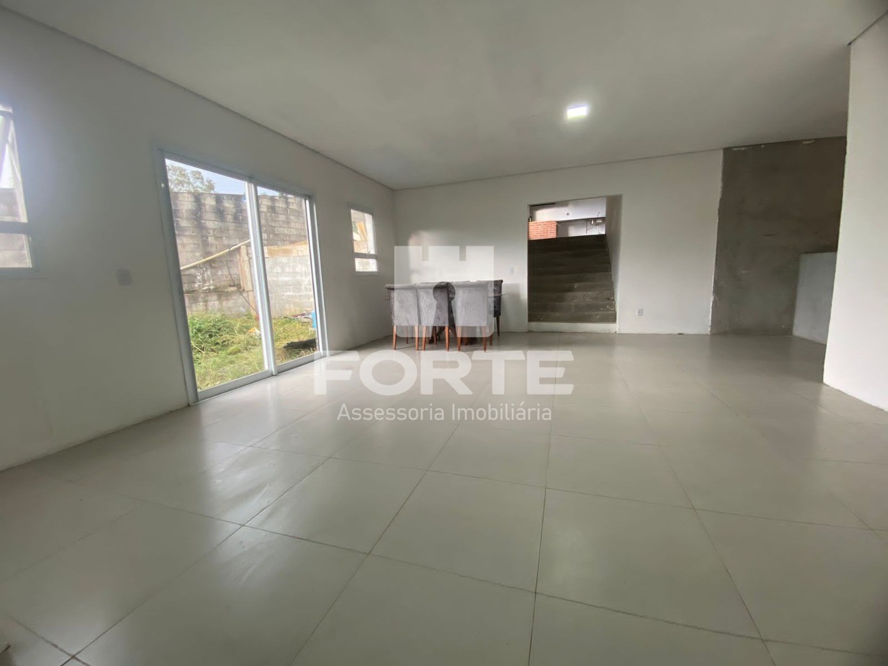 Casa à venda com 3 quartos, 1000m² - Foto 7