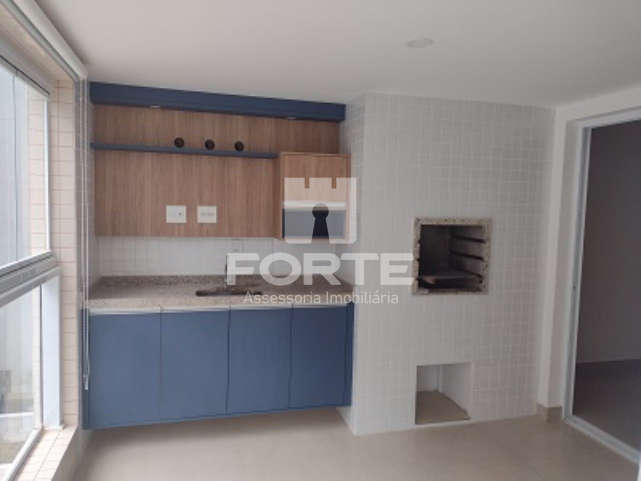 Apartamento à venda com 2 quartos, 76m² - Foto 1